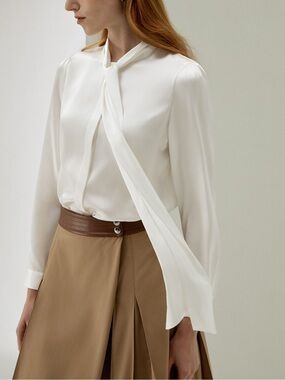 Lily Silk Bowtie Blouse, Mulberry silk, Natural white - size M